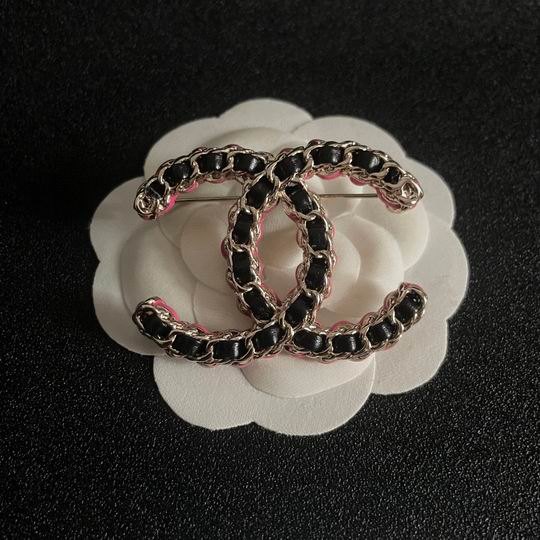 Chanel Brooch 12lyh26 (3)
