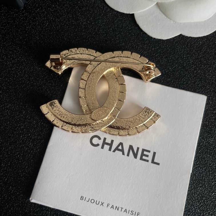 Chanel Brooch 12lyh29 (2)
