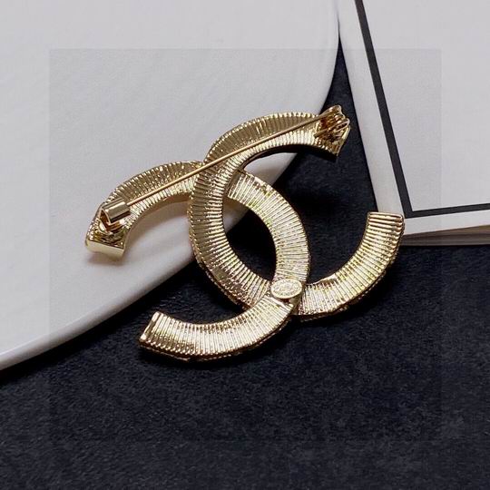 Chanel Brooch 12lyh32 (3)
