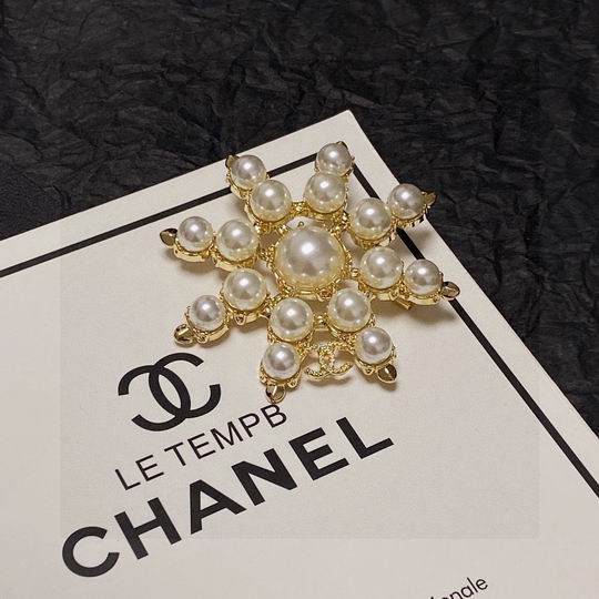 Chanel Brooch 12lyh33 (4)