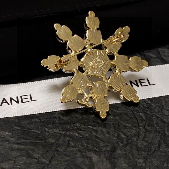 Chanel Brooch 12lyh33 (5)