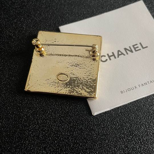 Chanel Brooch 12lyh36 (2)