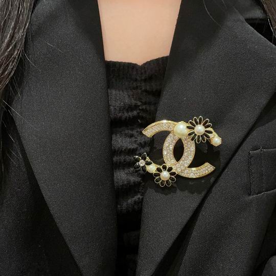 Chanel Brooch 12lyh37 (4)