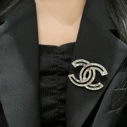 Chanel Brooch 12lyh38 (4)