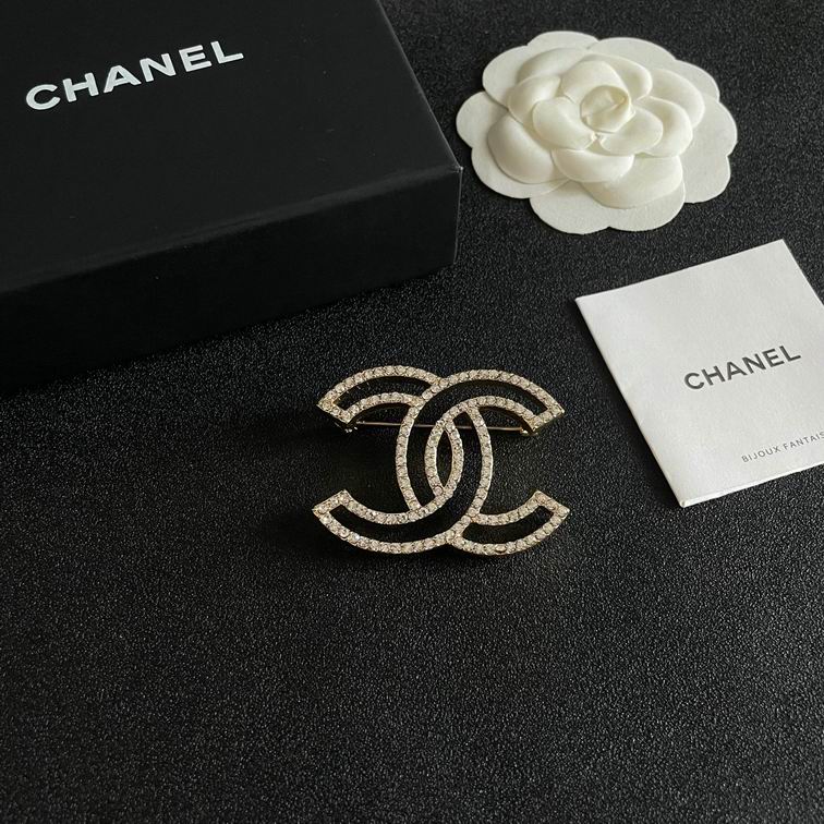 Chanel Brooch 12lyh40 (1)