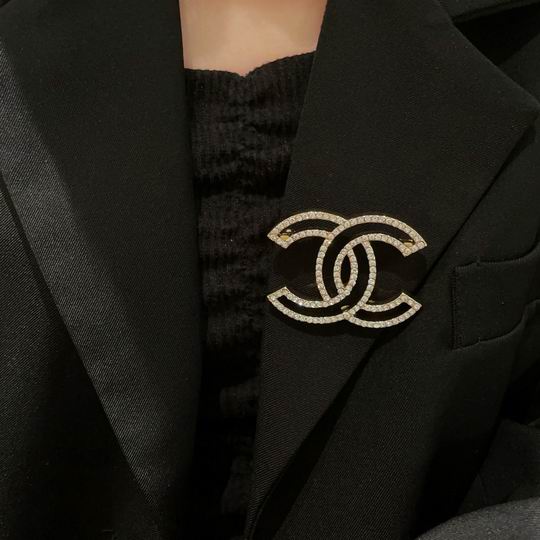 Chanel Brooch 12lyh40 (4)