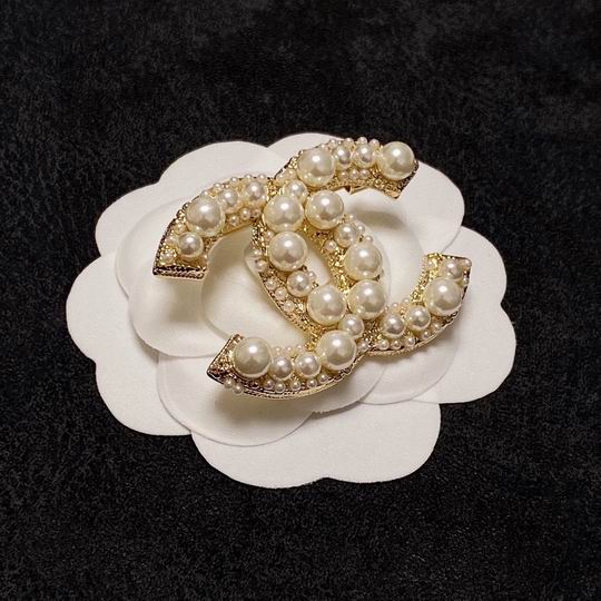 Chanel Brooch 12lyh45 (1)