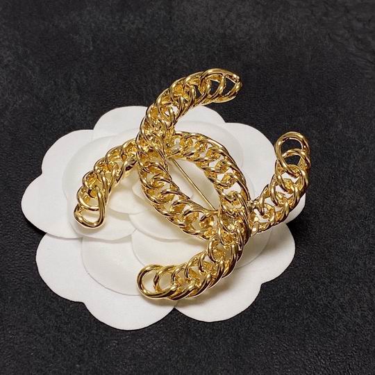 Chanel Brooch 12lyh46 (1)