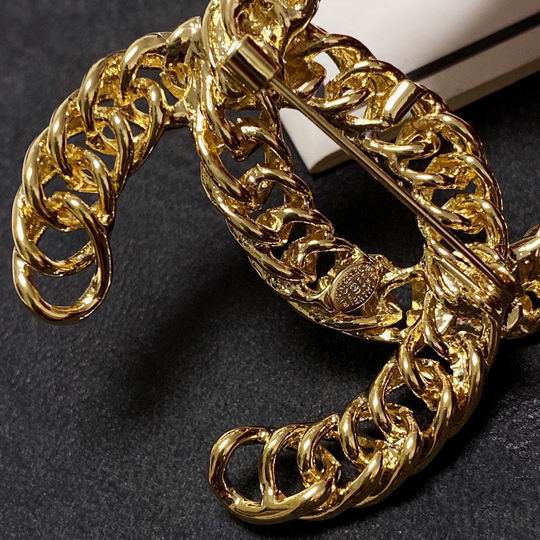 Chanel Brooch 12lyh46 (2)