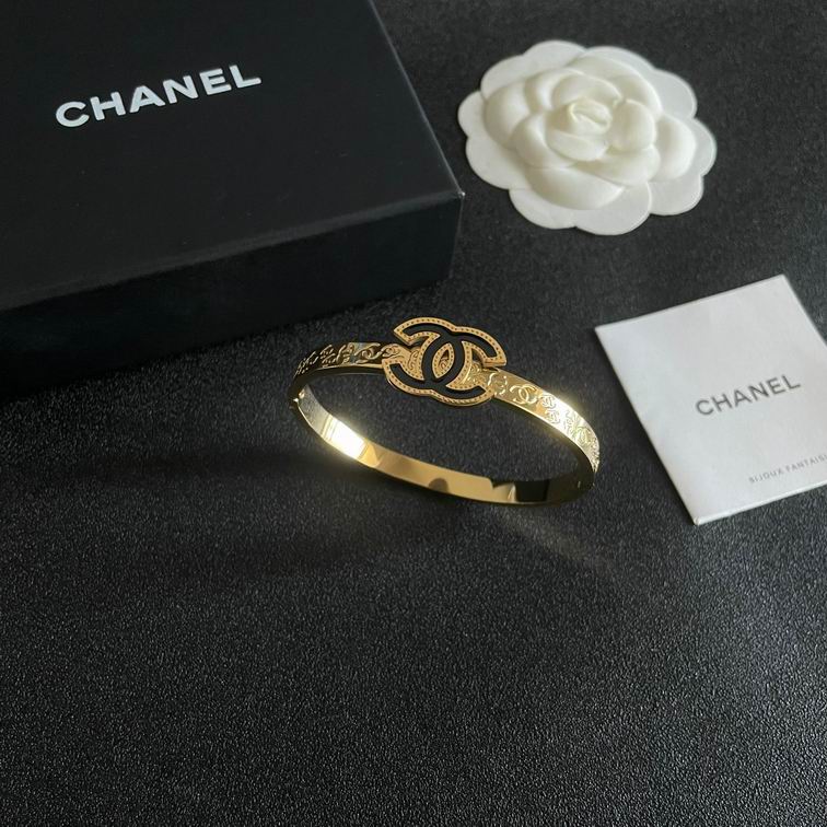 Chanel bracelet 12lyh01 (2)