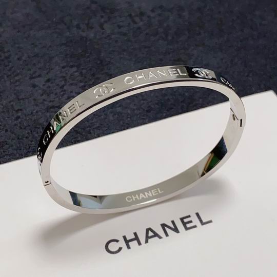 Chanel bracelet 12lyh24 (4)
