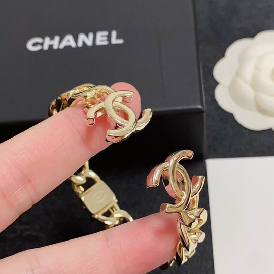 Chanel bracelet 12lyh27 (5)