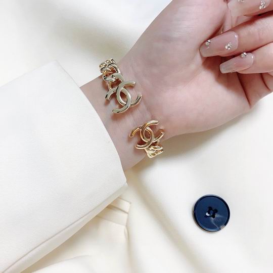 Chanel bracelet 12lyh27 (6)
