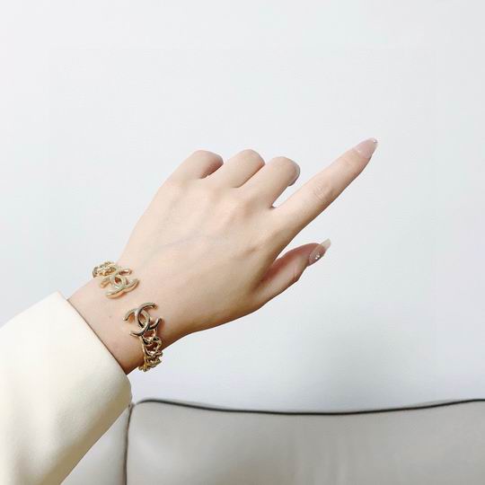 Chanel bracelet 12lyh27 (7)