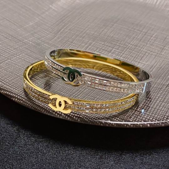 Chanel bracelet 12lyh30 (1)