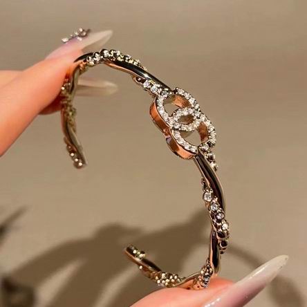 Chanel bracelet 12lyh37 (2)