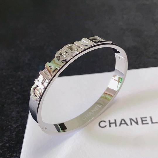 Chanel bracelet 12lyh38 (2)