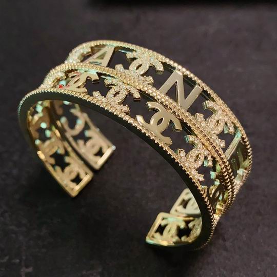 Chanel bracelet 12lyh39 (1)