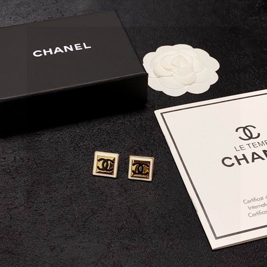 Chanel earring 12lyh24 (4)