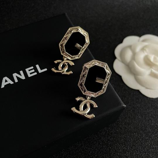 Chanel earring 12lyh77 (6)