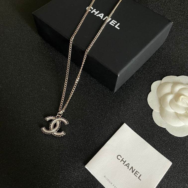 Chanel necklace 12lyh10 (1)