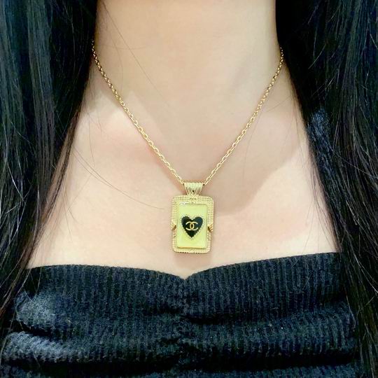 Chanel necklace 12lyh24 (5)