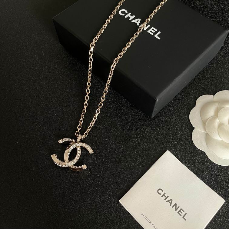 Chanel necklace 12lyh25 (1)