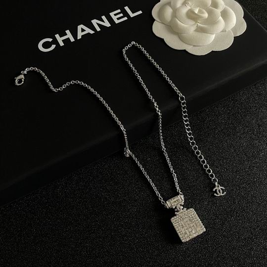 Chanel necklace 12lyh39 (3)