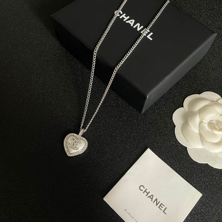 Chanel necklace 12lyh71 (1)