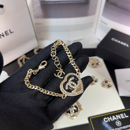 Chanel suits 11lyh18 (4)