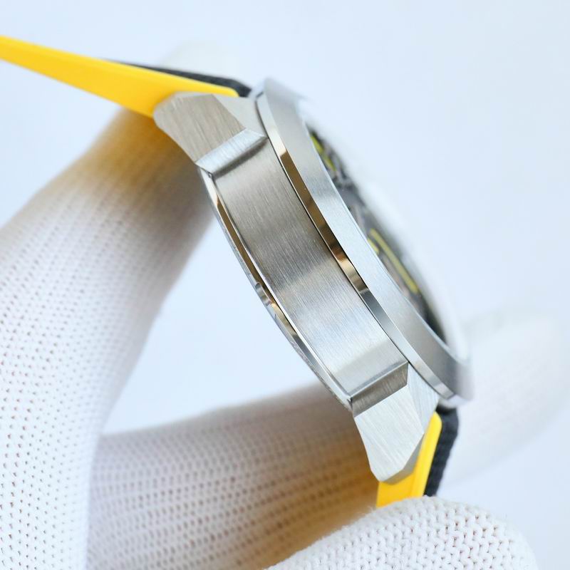 Jacob & Co 44X13mm 02 (35)