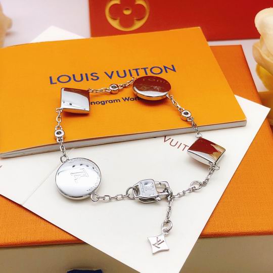 LV Bracelet 11lyh779 (2)