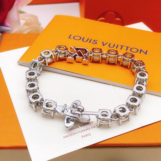 LV Bracelet 11lyh797 (2)