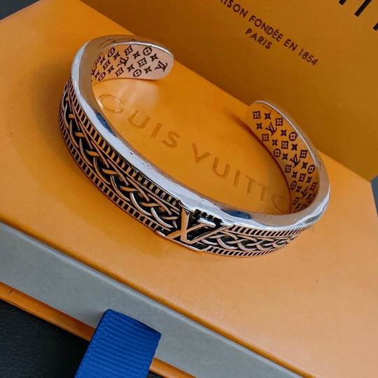 LV Bracelet 11lyh834 (4)
