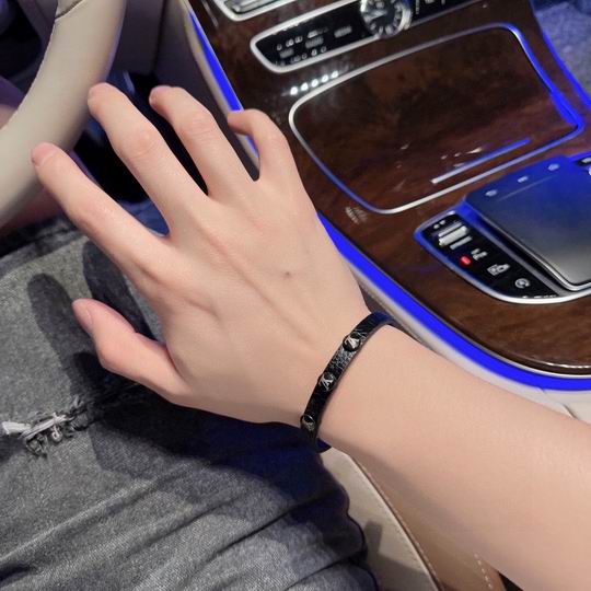 LV Bracelet 11lyh842 (4)