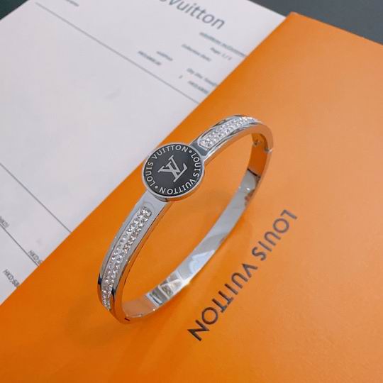 LV Bracelet 11lyh846 (3)