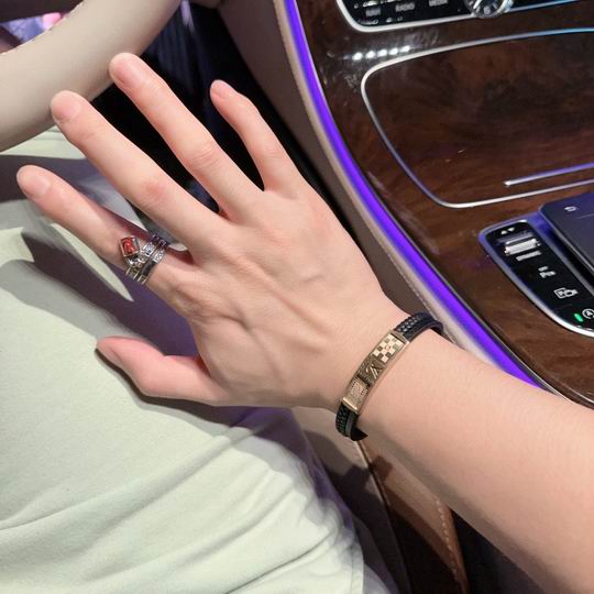 LV Bracelet 11lyh867 (3)