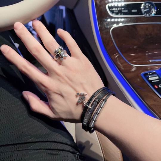 LV Bracelet 11lyh875 (3)