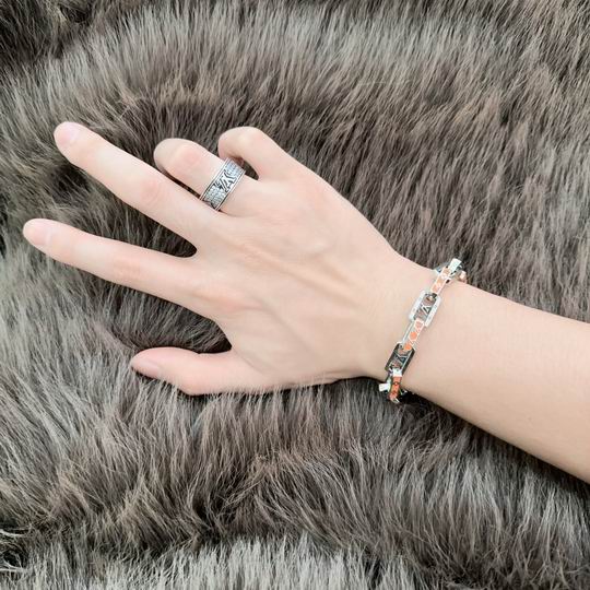 LV Bracelet 11lyh889 (4)