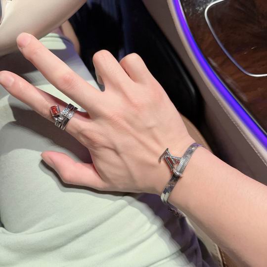 LV Bracelet 11lyh914 (4)