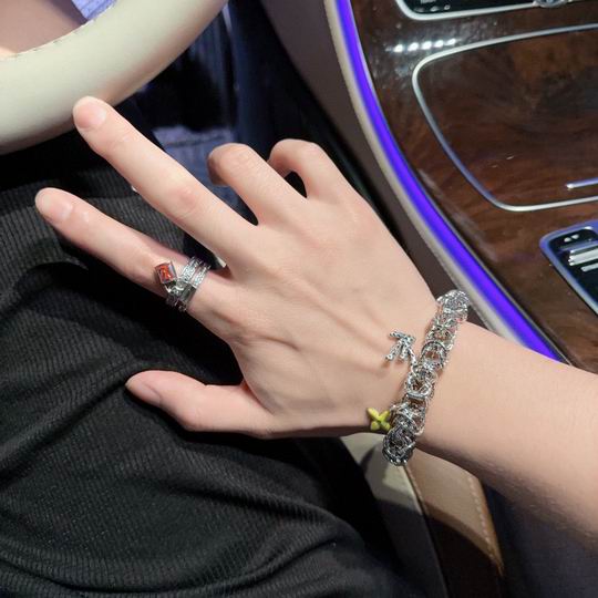 LV Bracelet 11lyh915 (4)