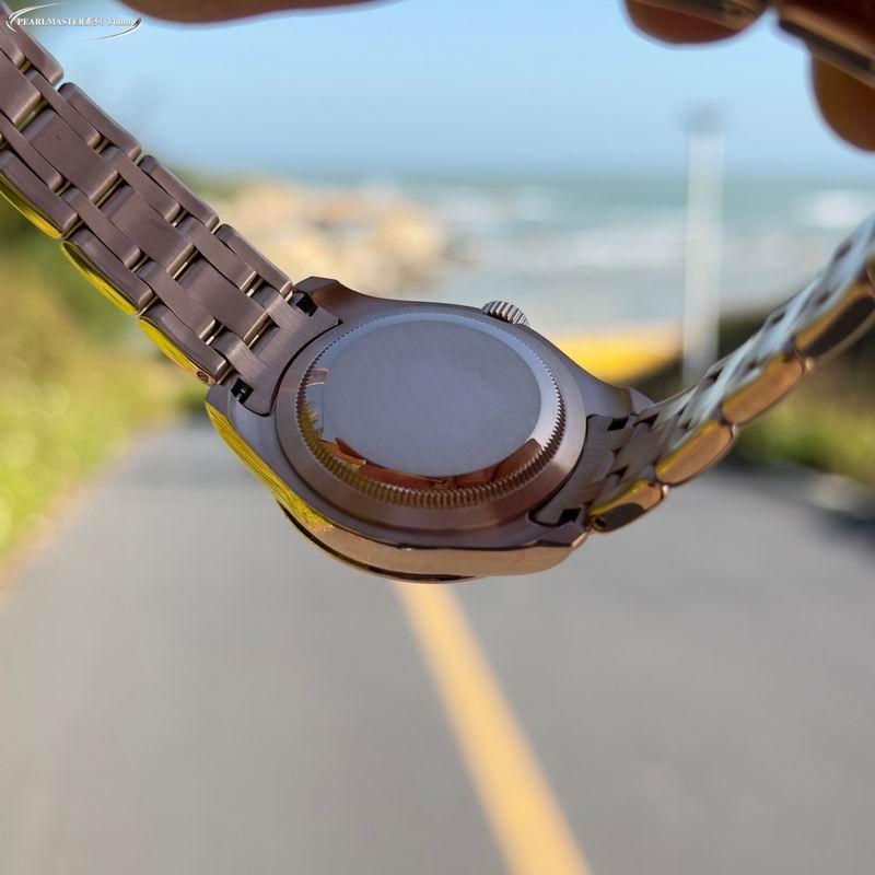 Rolex 34mm 12-Date Just (1)