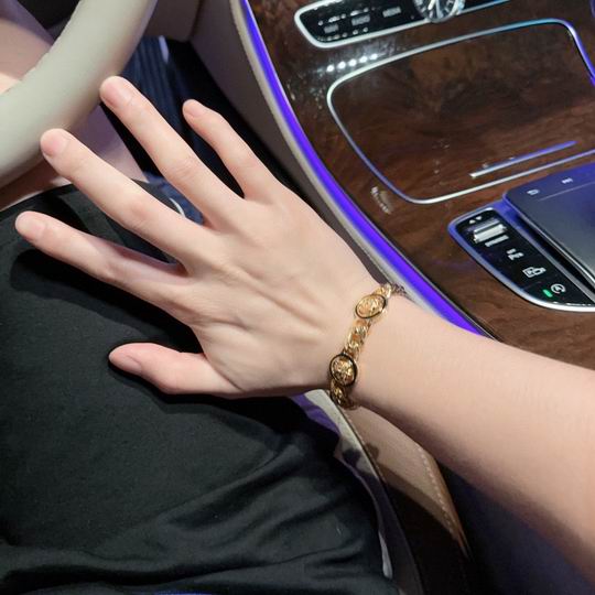 Versace bracelet 12lyh251 (4)