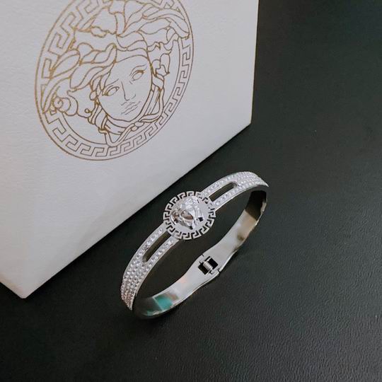 Versace bracelet 12lyh257 (1)