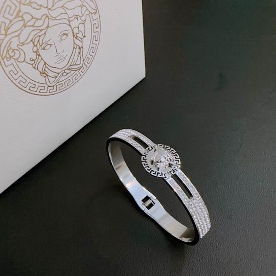 Versace bracelet 12lyh257 (5)