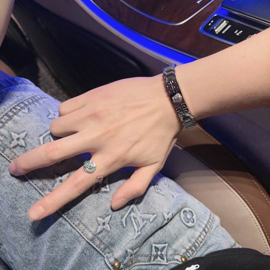 Versace bracelet 12lyh290 (4)