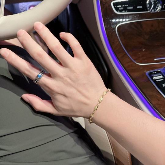 Vivienne Westwood bracelet 12lyh10 (4)