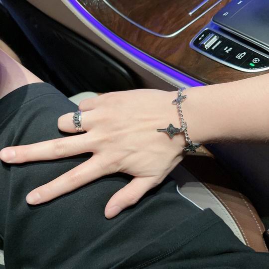 Vivienne Westwood bracelet 12lyh25 (5)