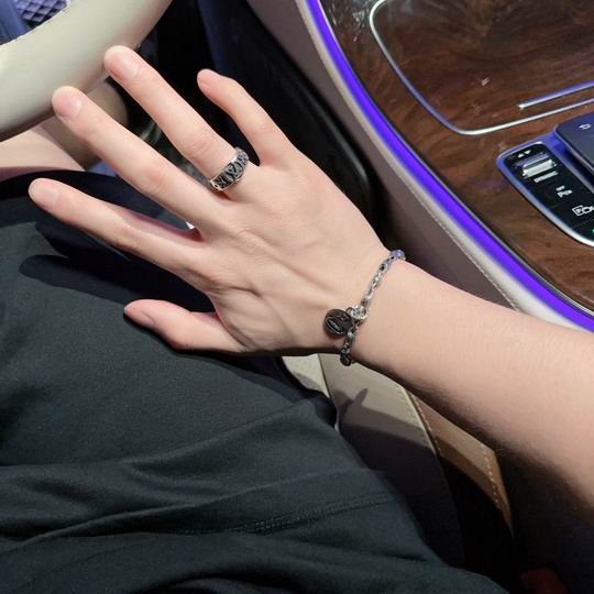 Vivienne Westwood bracelet 12lyh26 (5)