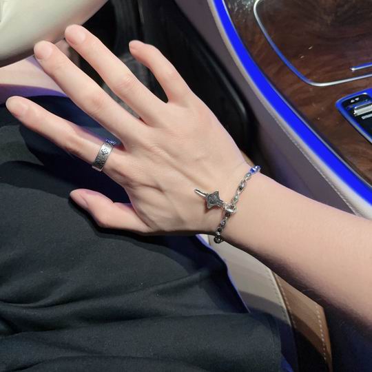 Vivienne Westwood bracelet 12lyh30 (5)